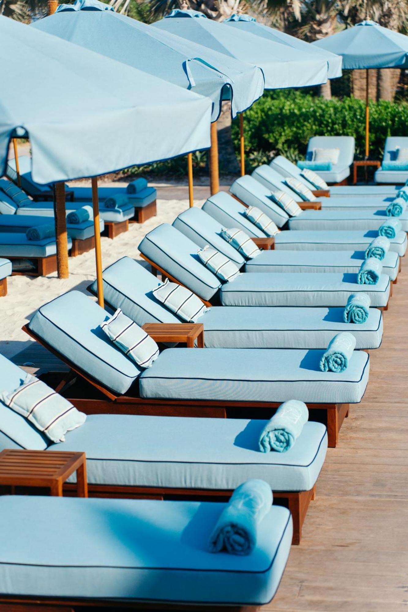 Delano Dubai At Bluewaters Ξενοδοχείο Εξωτερικό φωτογραφία Sun beds